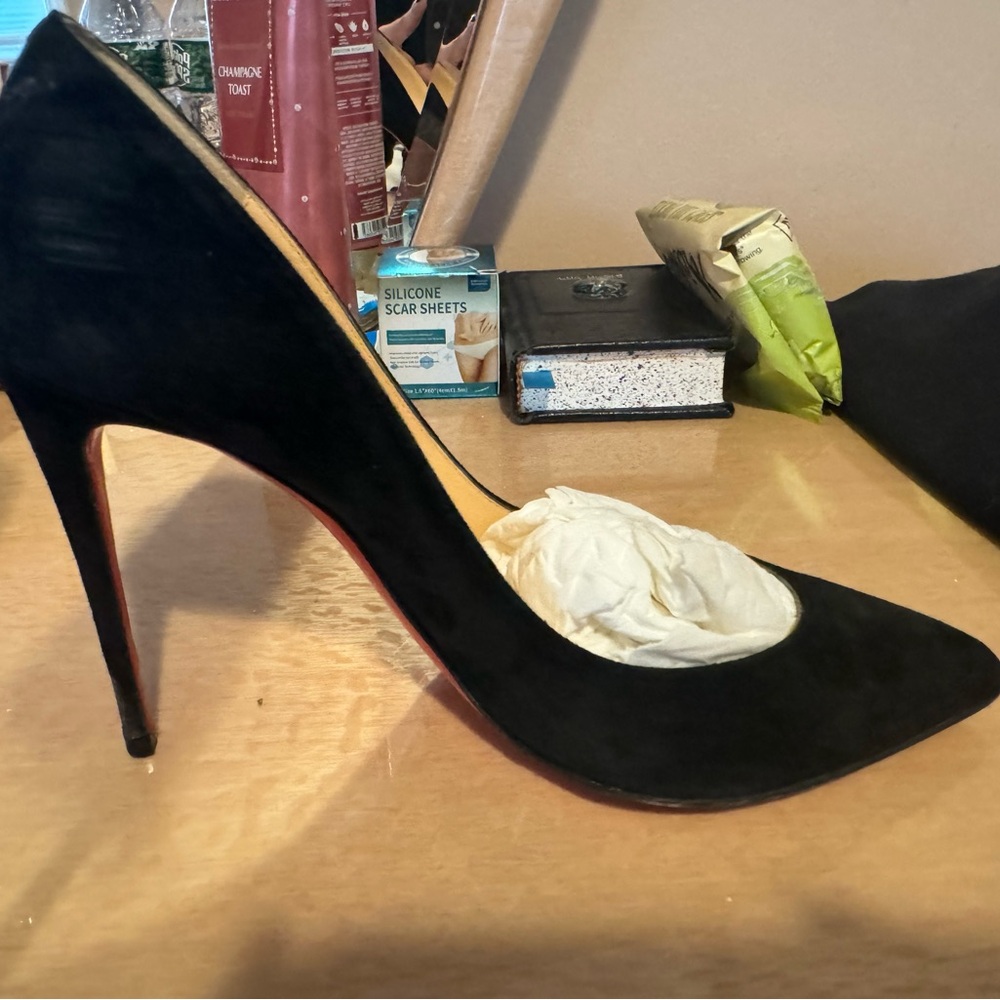 Black Stiletto Heel